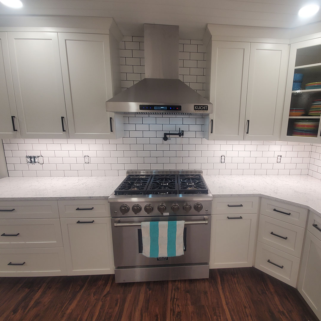 Kitchen remodel with tile backsplash in Mansfield, Ohio